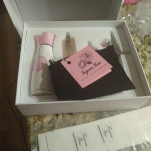 Toujours Rose 3 in 1Airbrush Makeupoxygenfacial